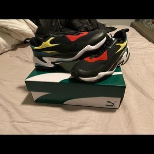 puma thunder astroness